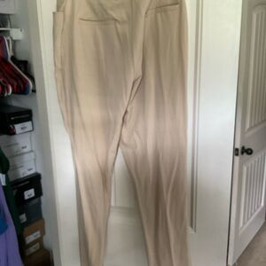 Women’s Size 8 New York & Company Average Beige/Khaki Dress Pants